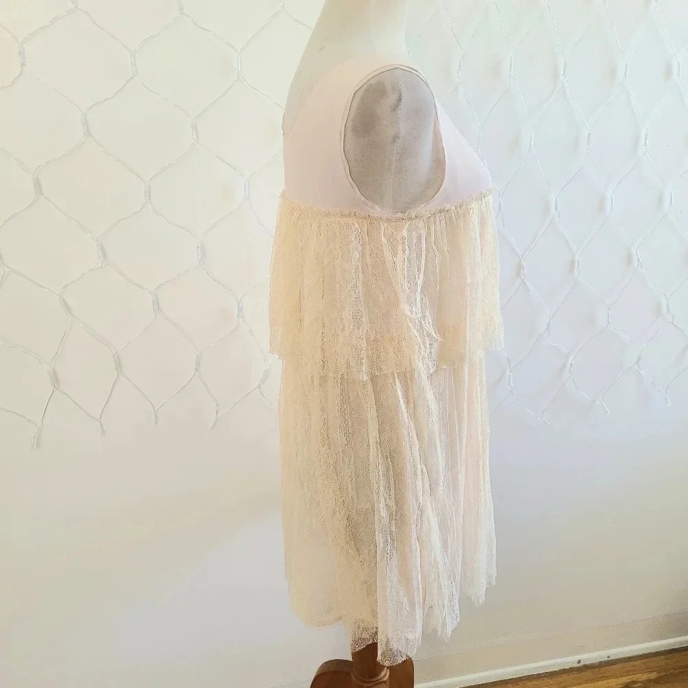 MM Couture Top / Pale Pink Lace Tunic / Size Small